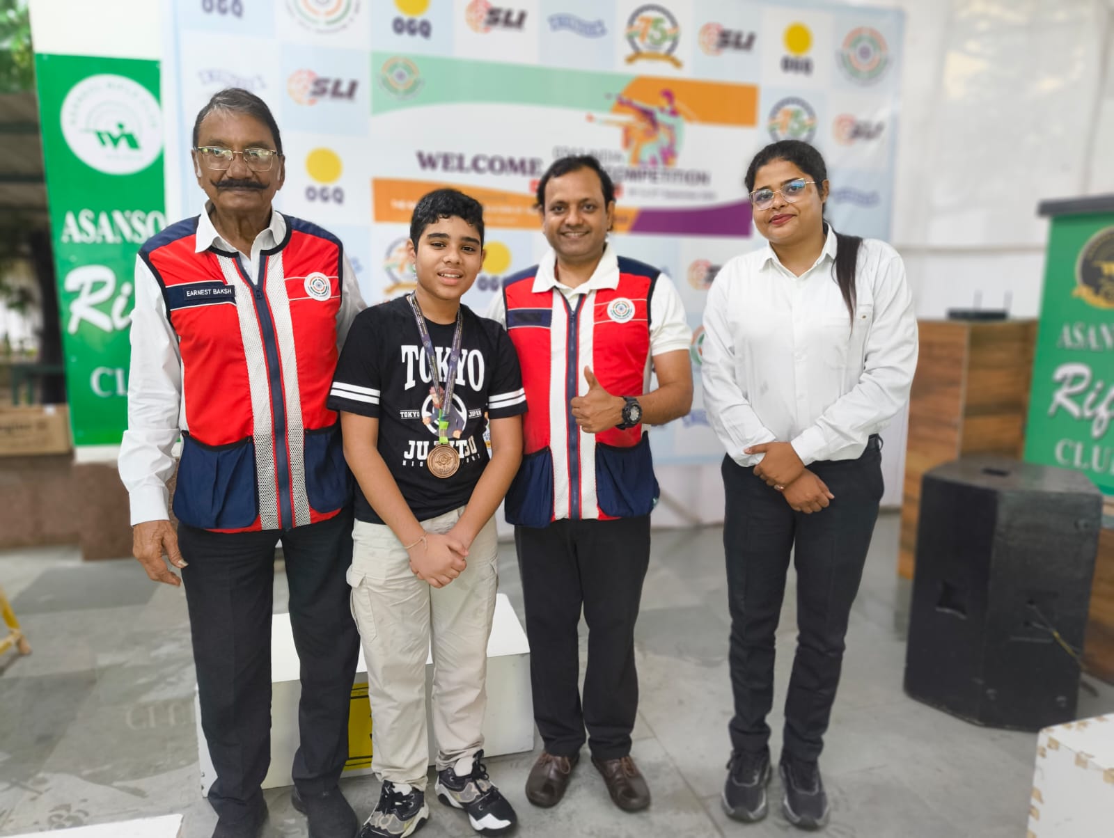 Aarav Rana of Class Vll , IGMHS Dum Dum won Bronze in India Open Rifle Shooting Competition, at Asansol